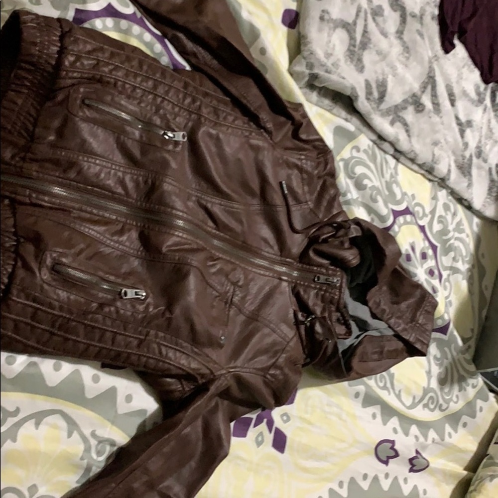 Leather jacket, perfect for teens - Picture 1 of 1